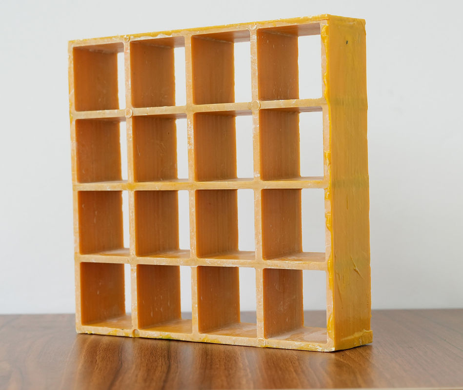 شباك FRP المستخدمة في منصة أو ممر في 38 * 38 * 38mm مع لون مخصص وحجم