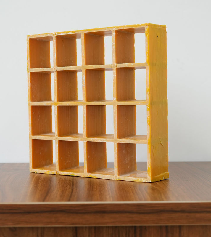 شباك FRP المستخدمة في منصة أو ممر في 38 * 38 * 38mm مع لون مخصص وحجم
